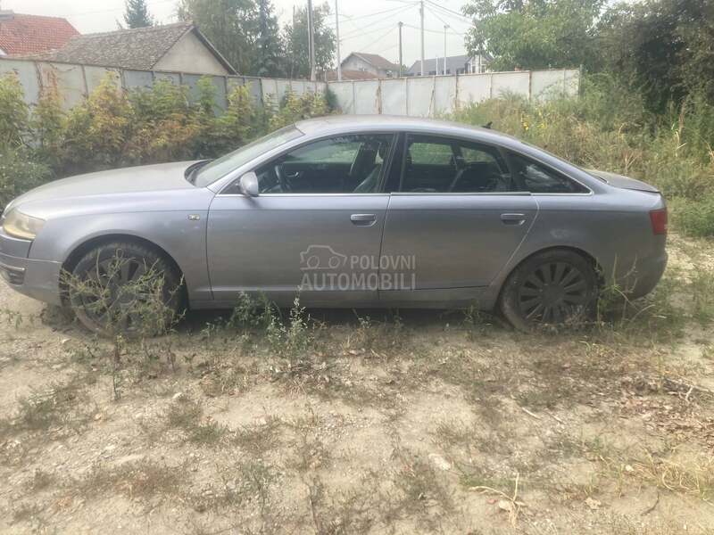 Audi A6 3.0tdi 2004. god. -  kompletan auto u delovima