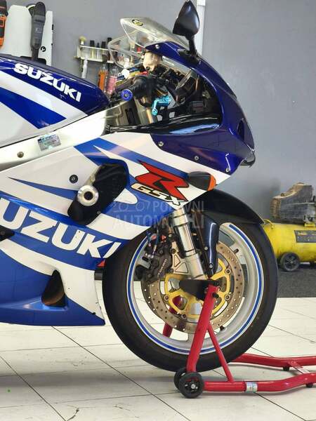 Suzuki k2 750