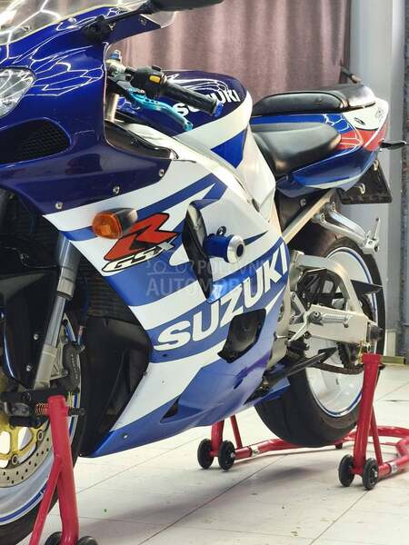Suzuki k2 750