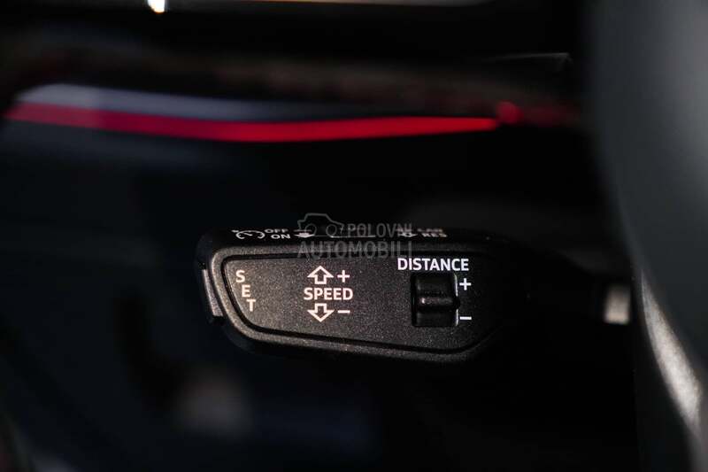 Audi RS3 LIMUZINA