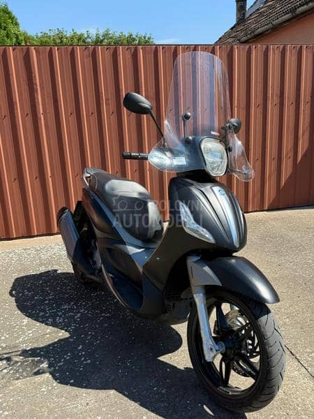 Piaggio beverly 350 sport