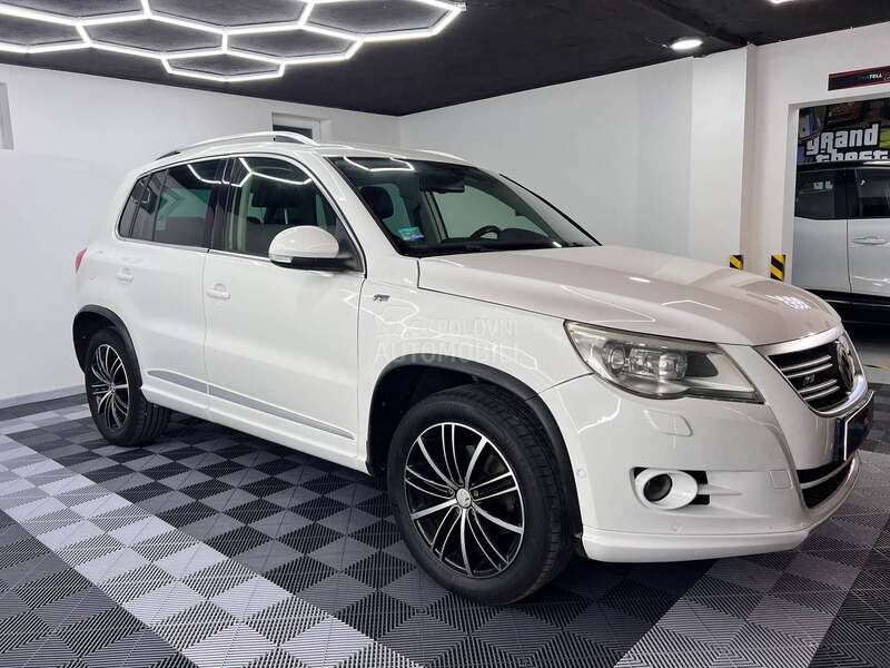 Volkswagen Tiguan R line/DSG