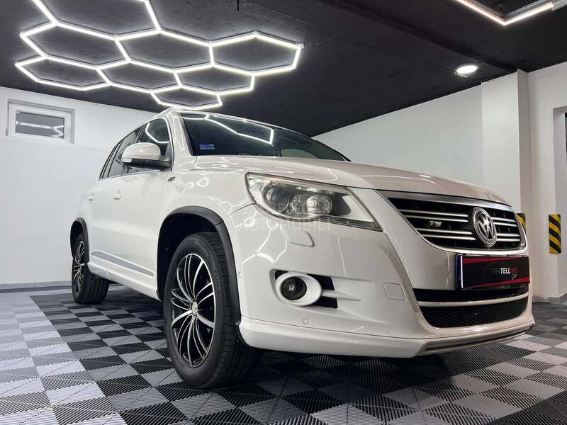 Volkswagen Tiguan R line/DSG