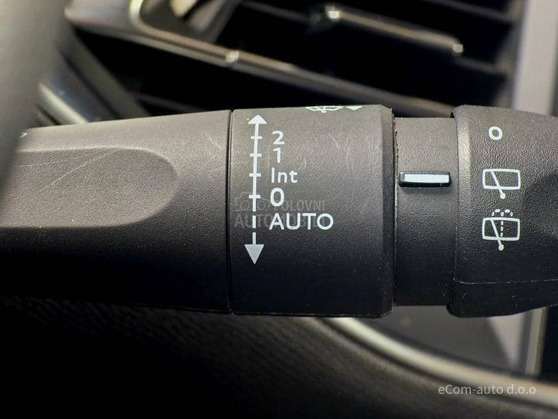 Peugeot 308 1.5 HDI STYLE