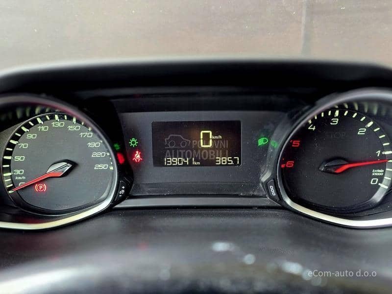 Peugeot 308 1.5 HDI STYLE