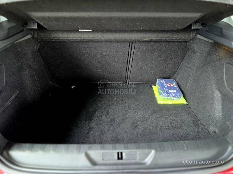 Peugeot 308 1.5 HDI STYLE