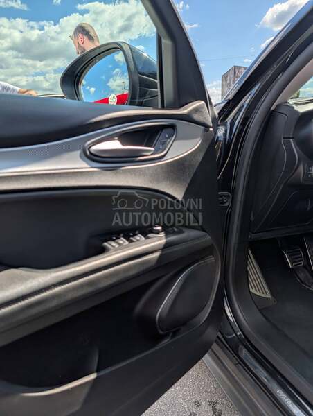 Alfa Romeo Stelvio Q4