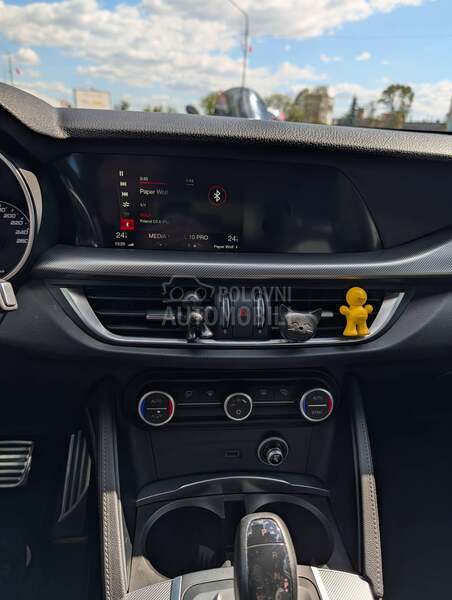 Alfa Romeo Stelvio Q4