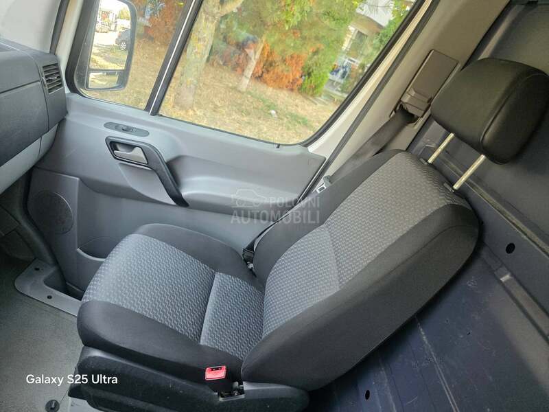 Volkswagen Crafter 2.0TDI