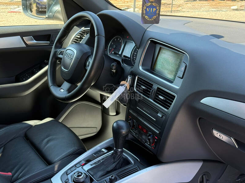 Audi Q5 2.0TFSI S-LINE/S-TRO