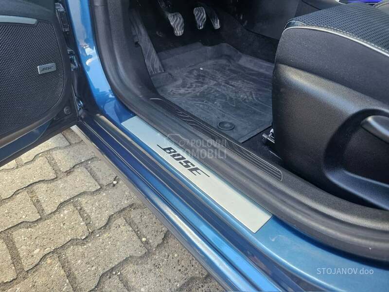 Renault Megane 1.3 TCE 140 BOSE
