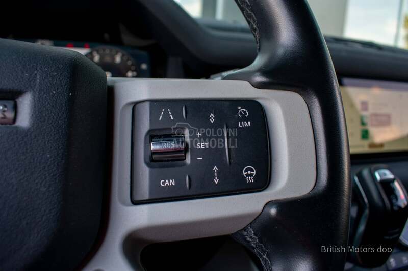 Land Rover Defender D250 SE