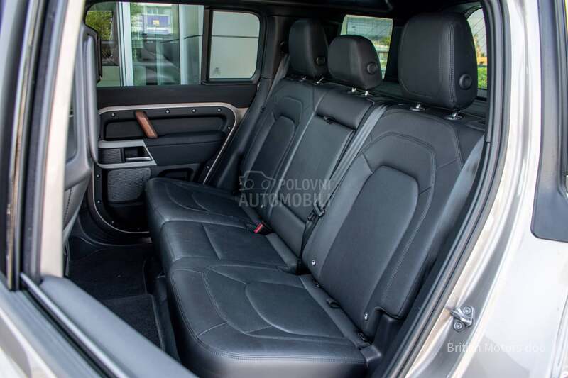 Land Rover Defender D250 SE