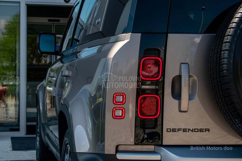Land Rover Defender D250 SE
