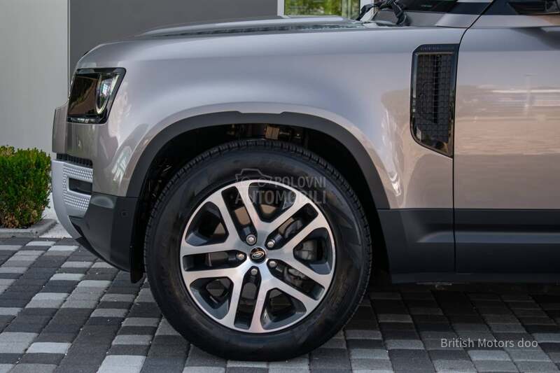Land Rover Defender D250 SE