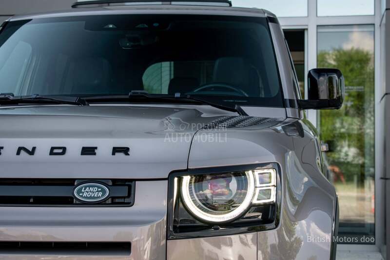 Land Rover Defender D250 SE