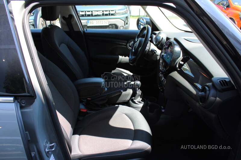 MINI Cooper 1.5 5-TUERER