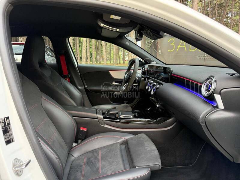 Mercedes Benz A 35 AMG 