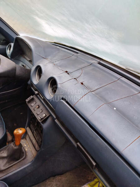 Mercedes Benz W123 