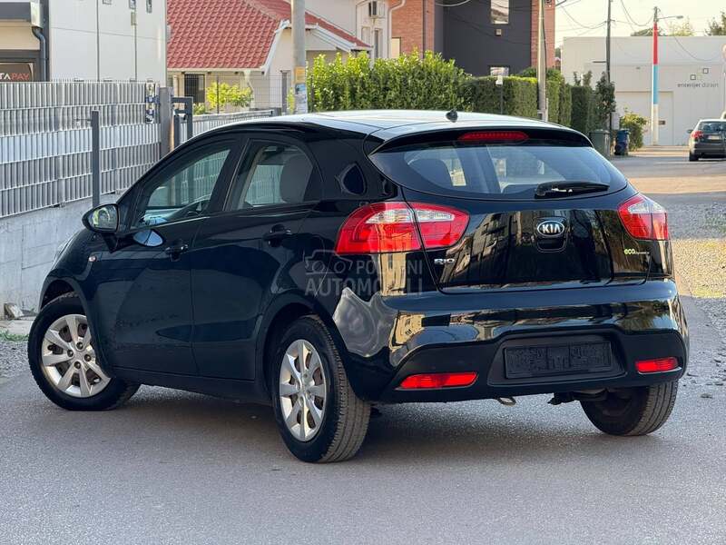 Kia Rio 1.1 CRDI SWlSS