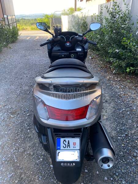 Yamaha Majesty