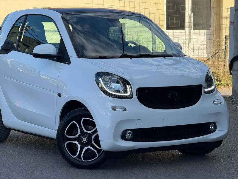 Smart ForTwo TURBO/AUT/NAVl/CH