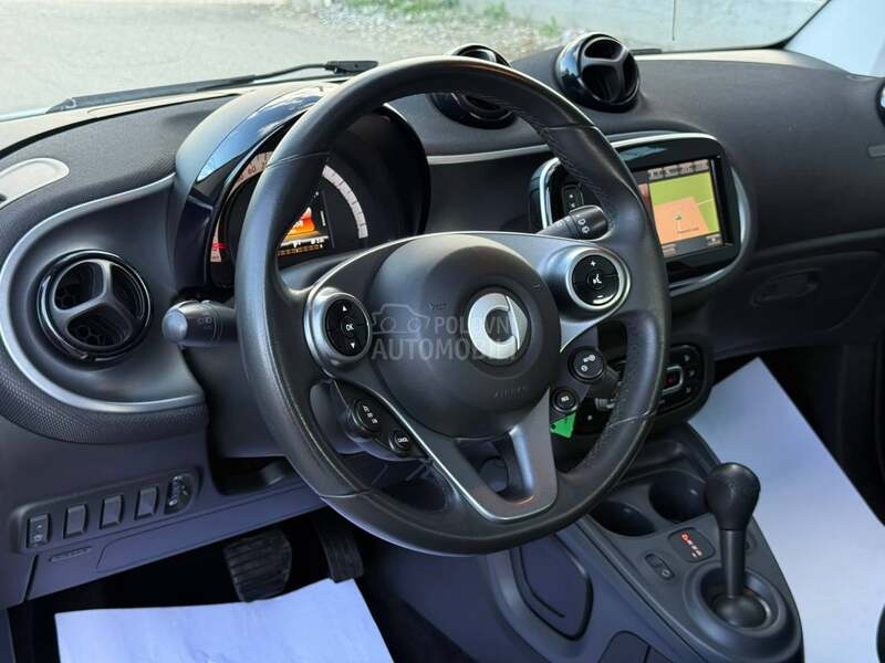 Smart ForTwo TURBO/AUT/NAVl/CH