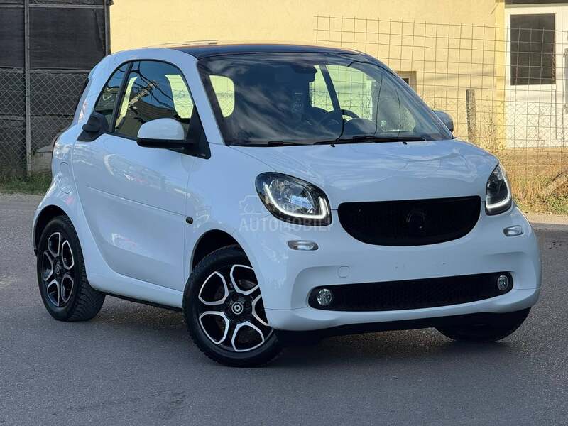 Smart ForTwo TURBO/AUT/NAVl/CH