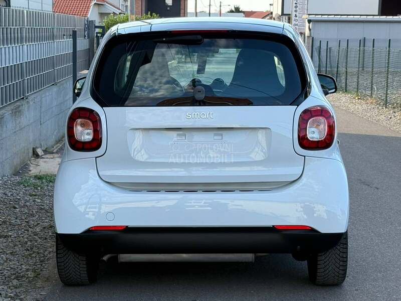 Smart ForTwo TURBO/AUT/NAVl/CH