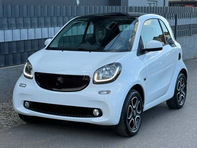 Smart ForTwo TURBO/AUT/NAVl/CH