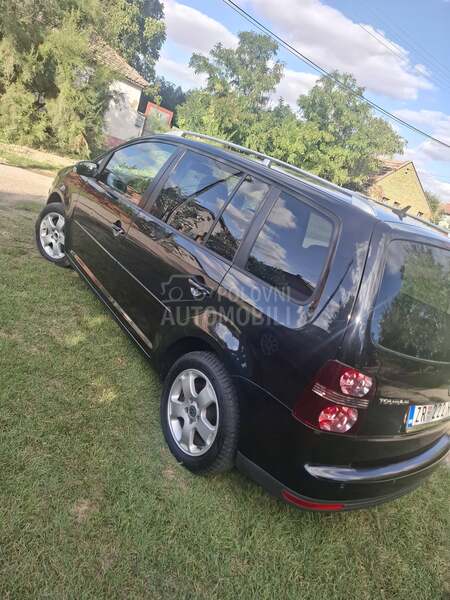Volkswagen Touran 1.4 TSI