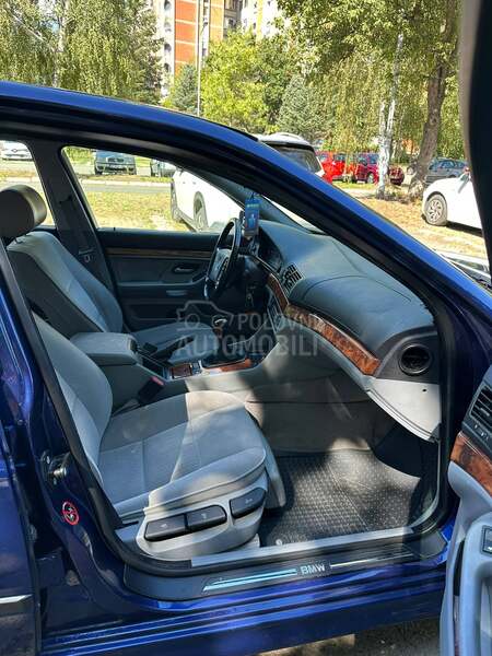 BMW 520 520i