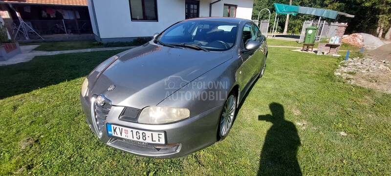 Alfa Romeo GT 