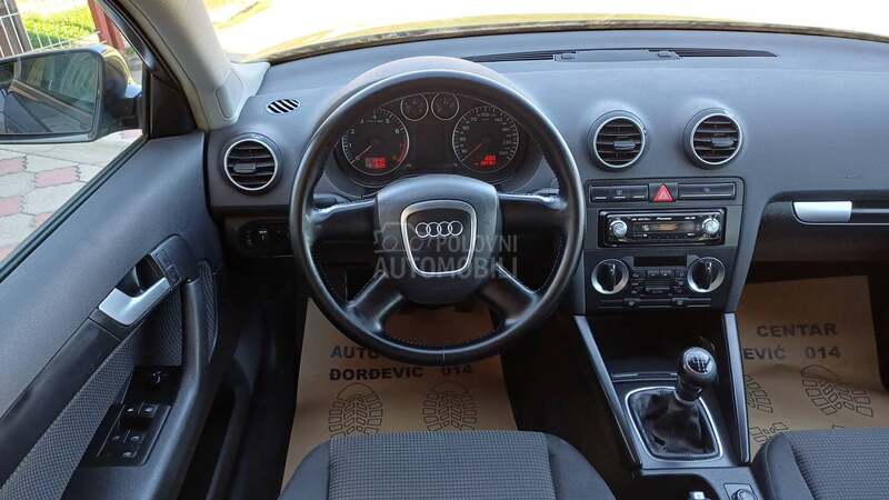 Audi A3 1.6 B 8 VeENTILA T0P
