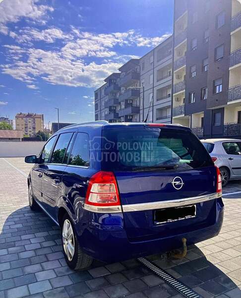 Opel Zafira 