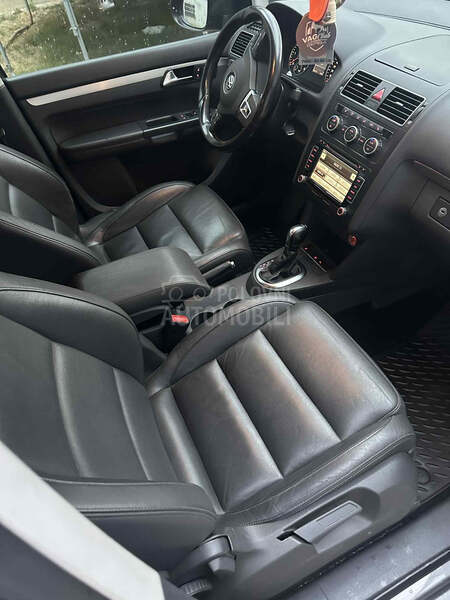 Volkswagen Touran 2.0 TDI
