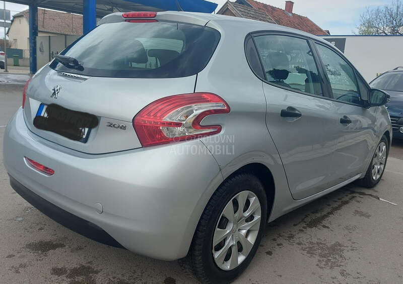 Peugeot 208 