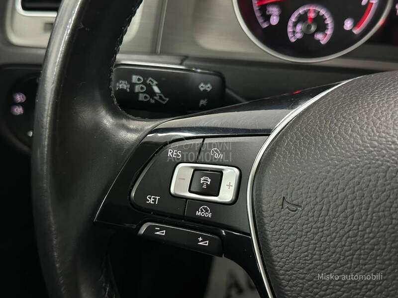 Volkswagen Golf 7 1.2 TSI Comfortline
