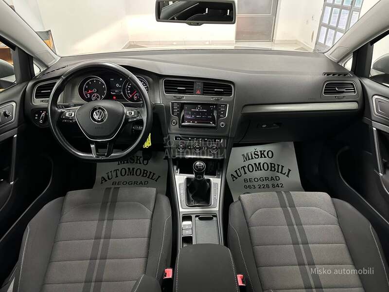 Volkswagen Golf 7 1.2 TSI Comfortline