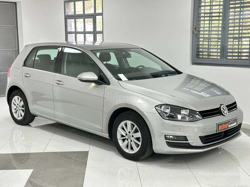 Volkswagen Golf 7 1.2 TSI Comfortline
