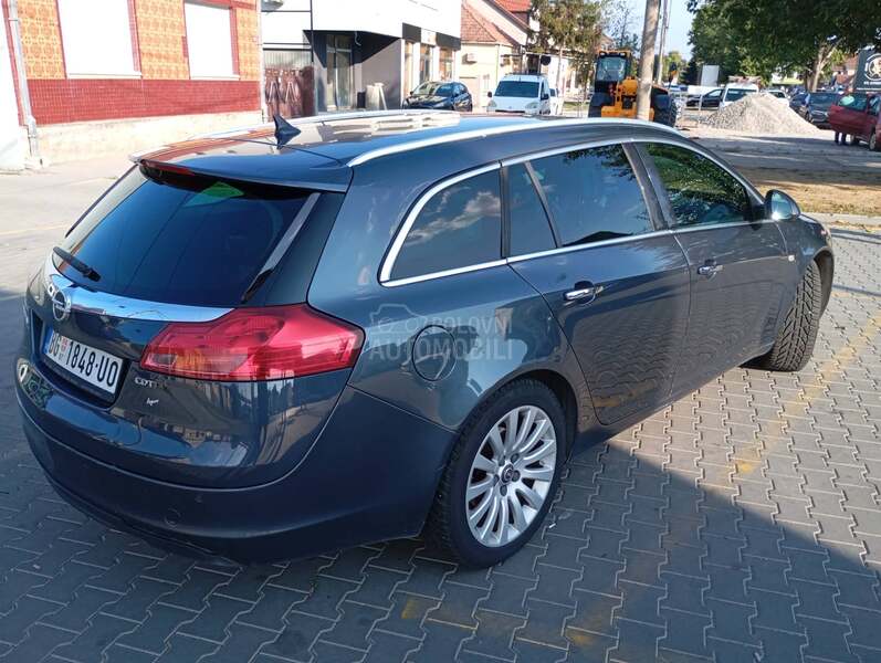 Opel Insignia 2.0