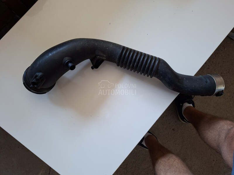 crevo usisa, charge pipe