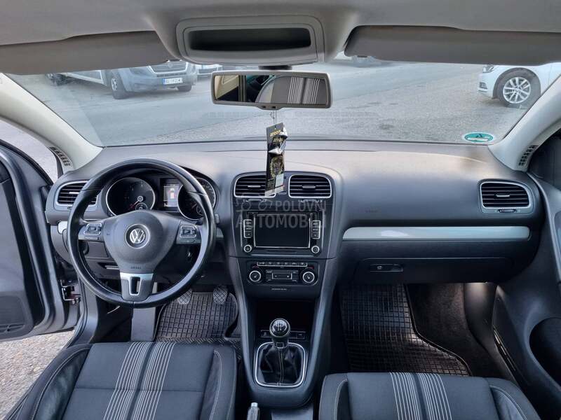 Volkswagen Golf 6 1.6 tdi MATCH