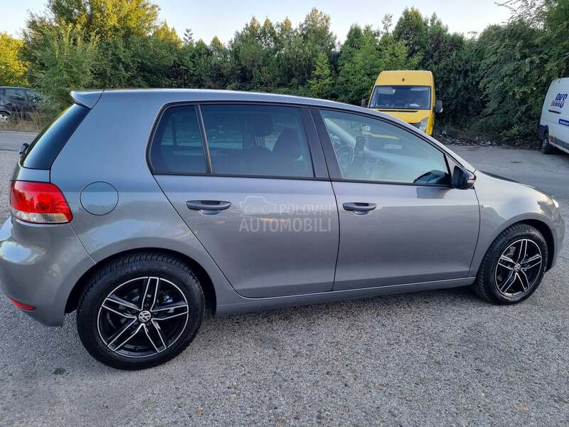 Volkswagen Golf 6 1.6 tdi MATCH