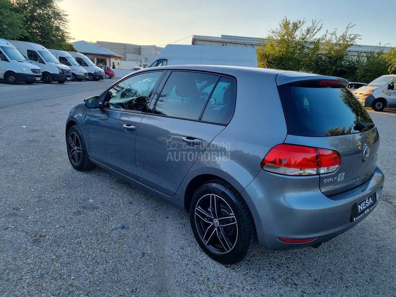 Volkswagen Golf 6 1.6 tdi MATCH