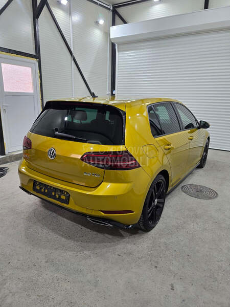 Volkswagen Golf 7 GOLF 7.5 R LINE