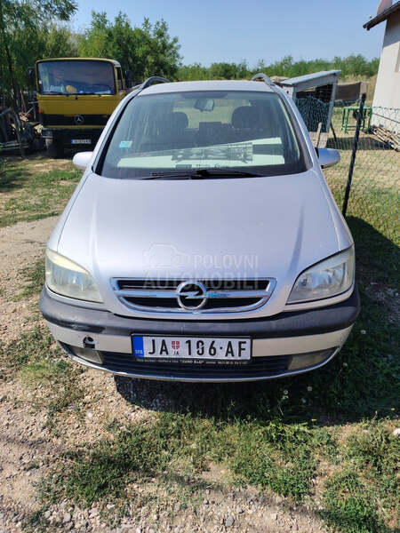 Opel Zafira 
