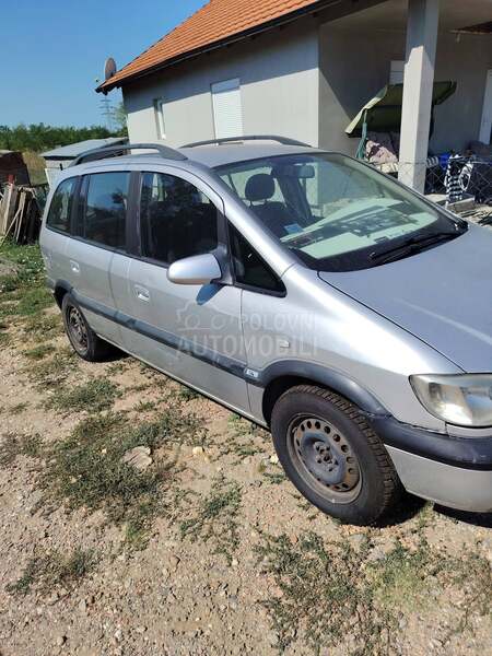 Opel Zafira 