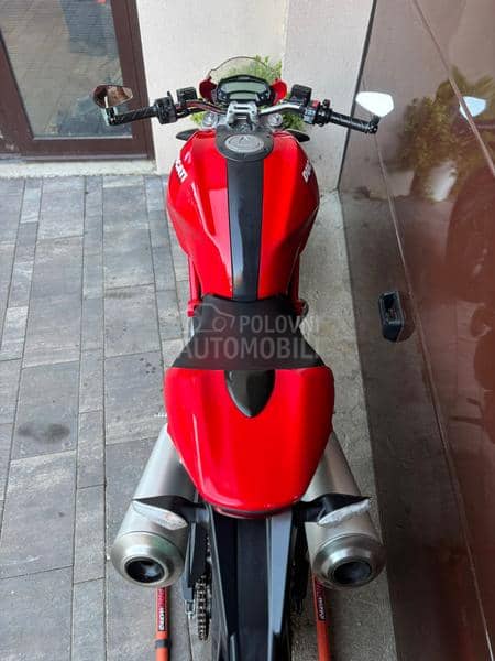 Ducati MONSTER 696
