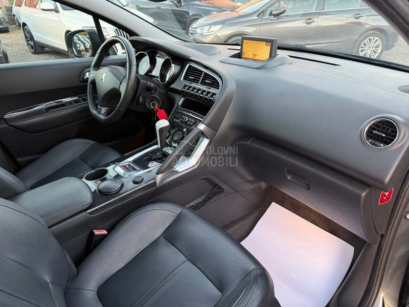 Peugeot 3008 2.0 HDI FELINE AUTO